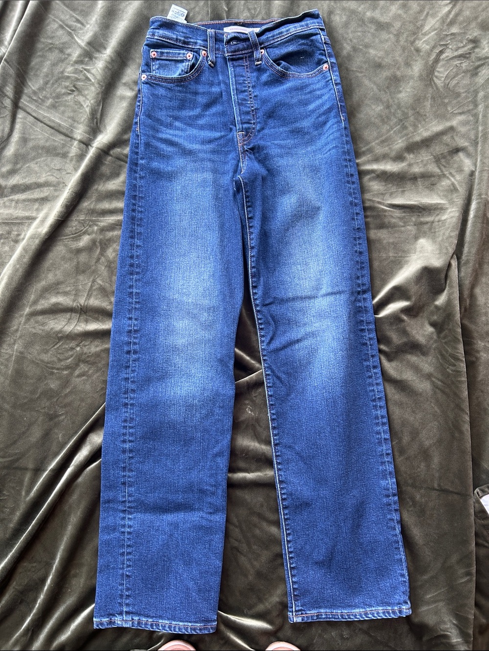 Levi’s High-Rise Straight Leg Blue Jeans button fly